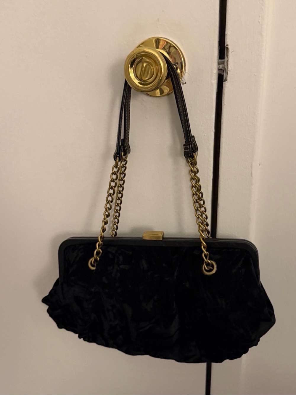 Black Vintage Velvet Chain-Handle Evening Bag